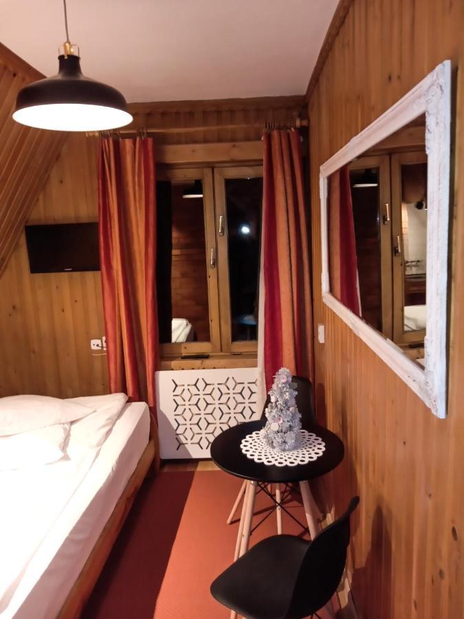 Double Room Private Bathroom